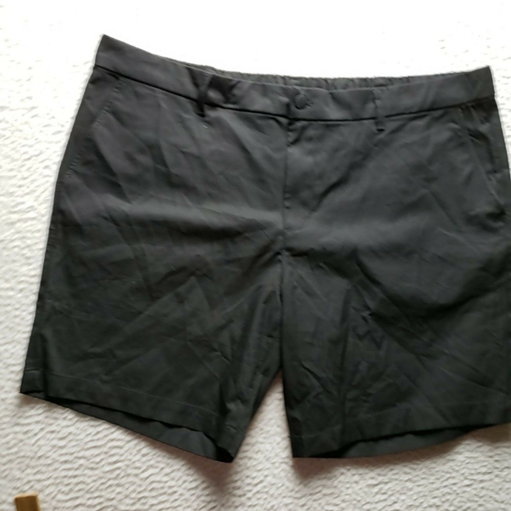 Weatherproof Shorts Mens 42 Black Polyester Microfiber Chino 9 Inseam Casual